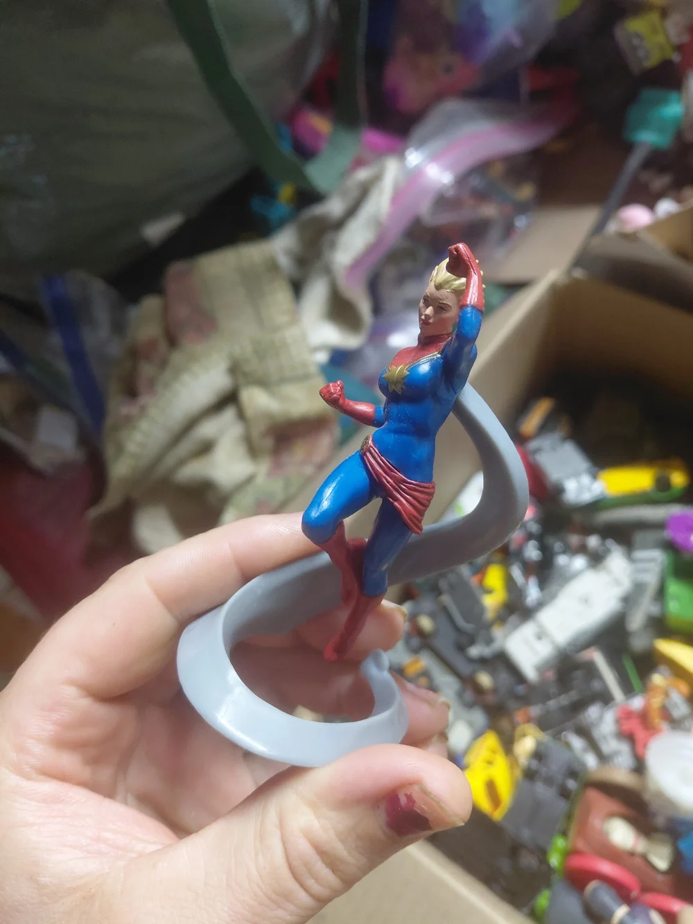 3.5-inch Captain Marvel (Carol Danvers) PVC figurine from the 2015 Marvel Avenge